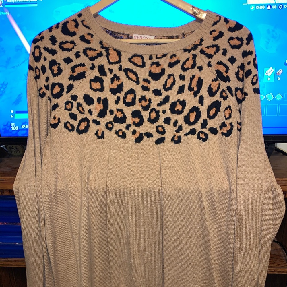 Leopard sweater shirt 🐆